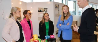 Juligt näringslivsmingel i nya lokalerna – fokus på unga företagare