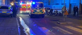 Man misstänks för vårdslöshet i trafik – körde på kvinna på Kungsgatan