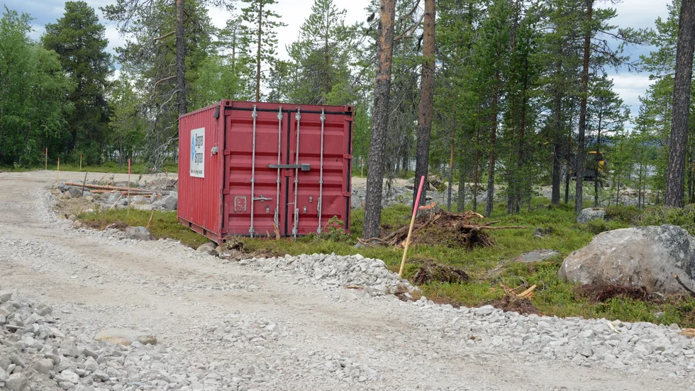 Det blir sjönära tomter på det nya bostadsområdet som byggs efter vägen till skjutbanan. 13 tomter ska färdigställas. 