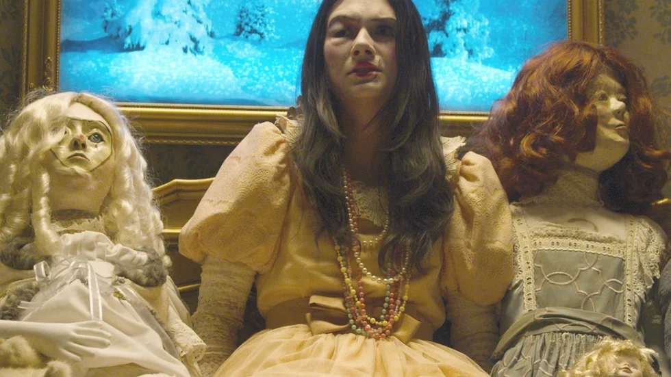 Crystal Reed i ”Ghostland”.