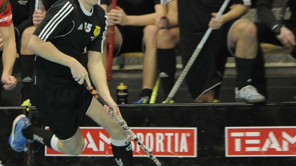 Viktor Nystedt gjorde ett av Gamla Stans mål i förlustmatchen mot Hudik/Björkberg: 4–12. Arkivbild