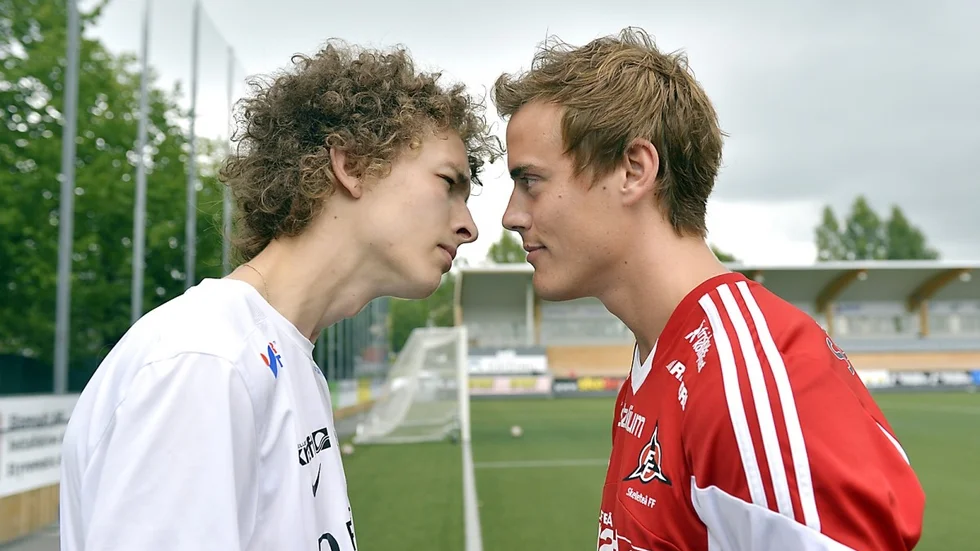 I fredagens papperstidning kan ni se hur 5-kampen mellan Moröns Christoffer Tegelind och FF:s Daniel Söderström slutade. På bilden kör grabbarna "Arga leken". Foto: Ulf Johansson.