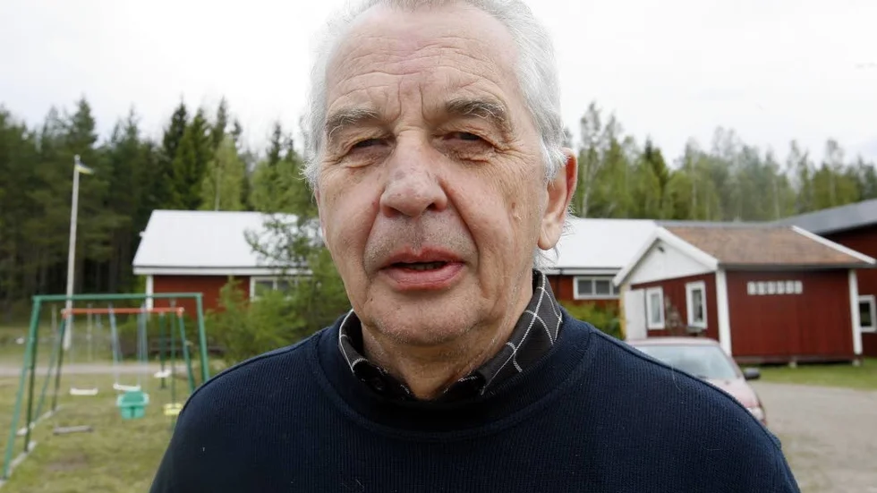 Före detta kommunalrådet Stig Andersson (S)  tror att ett samarbete över blockgränsen är bra för Finspång