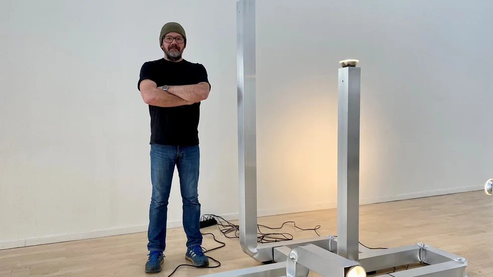 Konstnären David Taylor från Mellösa ställer ut i Katrineholms konsthall. 