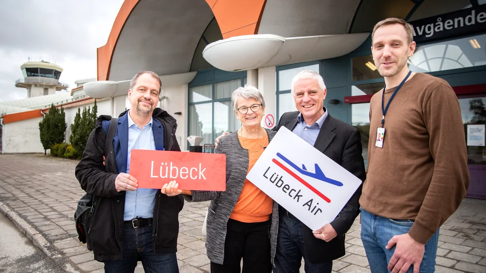 Lübeck Air. Ny flyglinje tll Lübeck som dessvärre inte går så bra. På bild Adam Jacobsson, Inger Harlevi, Jürgen Friedel, och Henrik Söderberg.