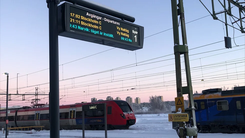 Under torsdagen försenades Norrtågs nattåg mellan Narvik och Stockholm. Norrtågs tåg trafikeras av Vytåg och enligt deras servicecenter så kommer inte tågtrafiken att påverkas av det stundande snöovädret. 