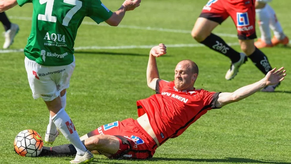 UR SPEL. Daniel Sjölund är avstängd och borta från toppmötet.