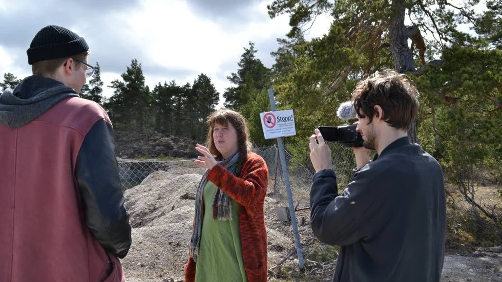 Ny dokumentär. Lisa Wanneby, en av förgrundsfigurerna i kampen för Ojnareskogen, filmas av Adam Söderström från Marieborgs folkhögskola. Filmen visas på Cnema nu på lördag.
Foto: Anders Magnusson