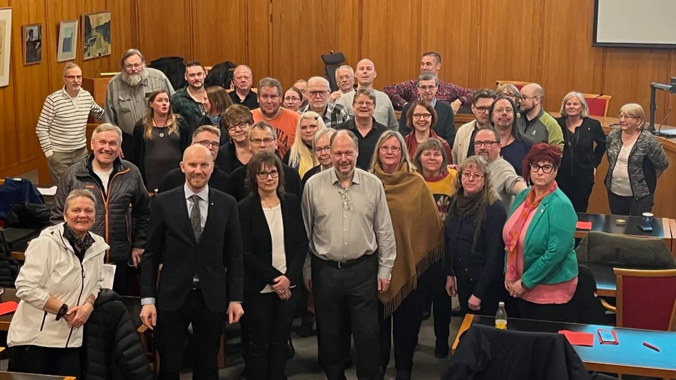 Socialdemokraternas kandidater på första gruppfotot.