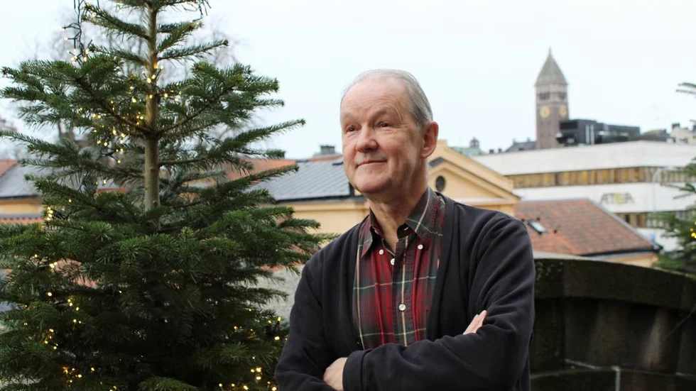 Gillar julen. Skådespelaren Christian Zell ger smakprov på dansk jul på Stora teatern.