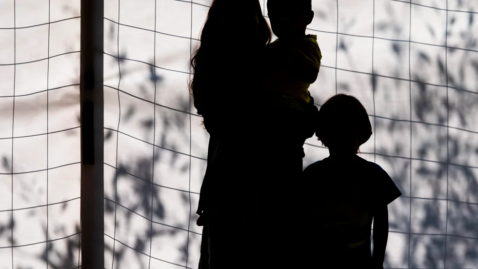Skribenten skriver om medmänsklighet, integration och borgerlighet.