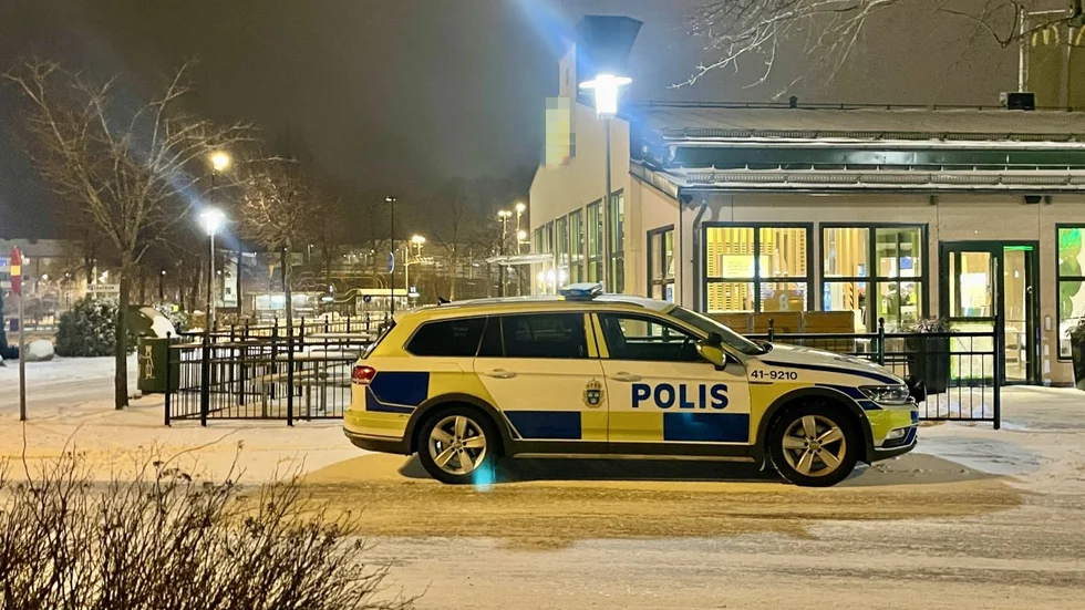 Misshandeln inträffade i anslutning till McDonald's i centrala Katrineholm på måndagskvällen.