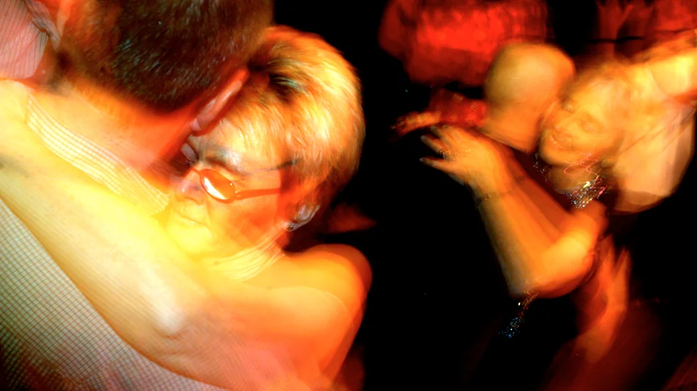 Dansbandsduo bjöd in enbart ovaccinerade till konsert. Olämpligt, anser smittskyddsläkaren i regionen. Arkivbild.