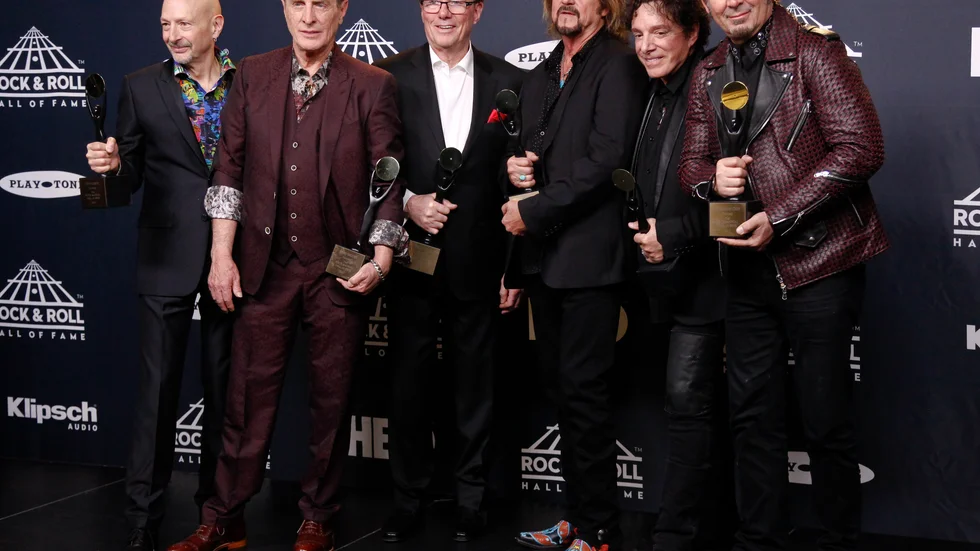 Journey på tiden gruppen bestod av, från vänster: Steve Smith, Ross Valory, Aynsley Dunbar, Gregg Rolie, Neal Schon och Jonathan Cain. Arkivbild.
