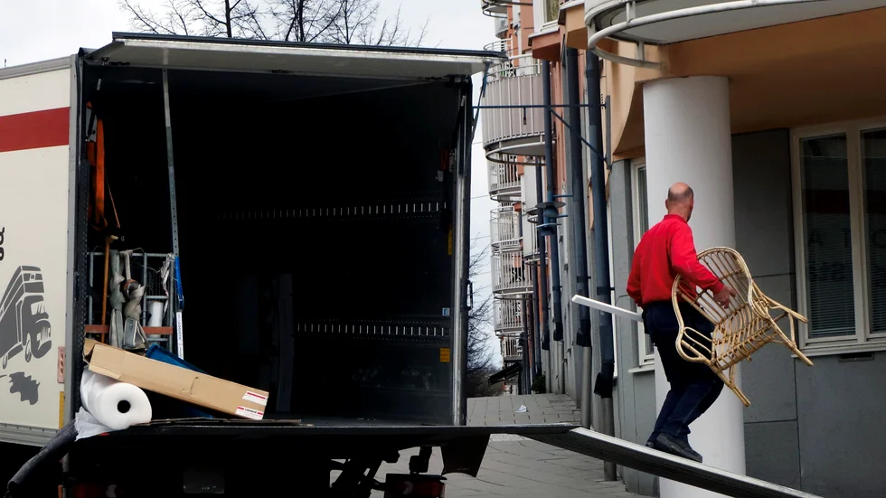 Svenskarna byter bostad som aldrig förr. I fjol gjordes 180|000 bostadsaffärer. Arkivbild.