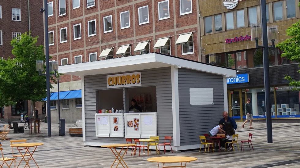 En ny kiosk finns på Fristadstorget som säljer det söta bakverket Churros. 