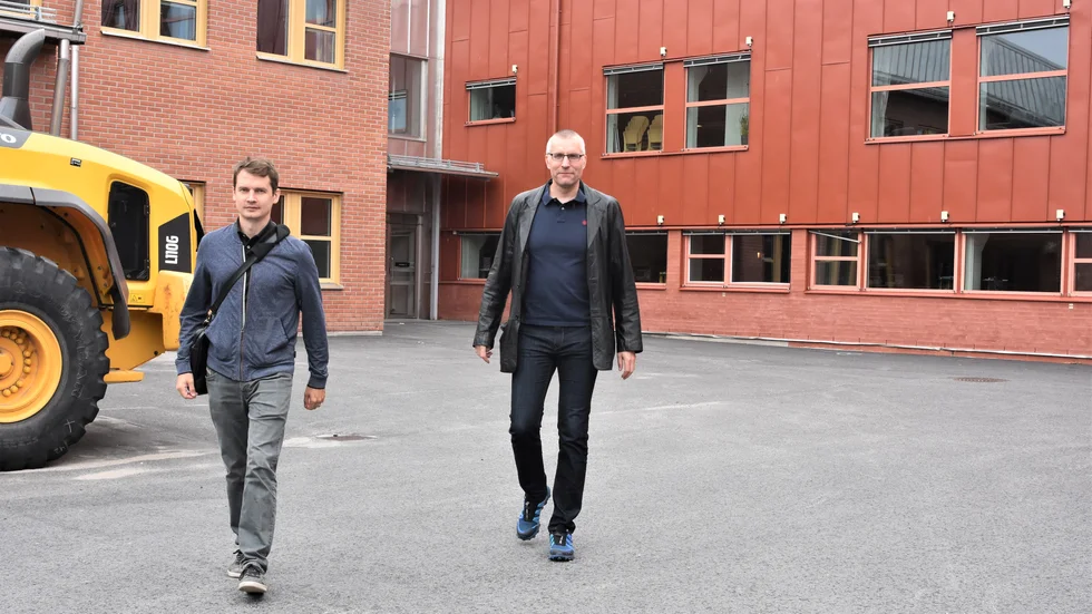 Petter Kyösti och John Lindström säger att försök till cyberattacker sker hela tiden och att företag bör rusta sig. 