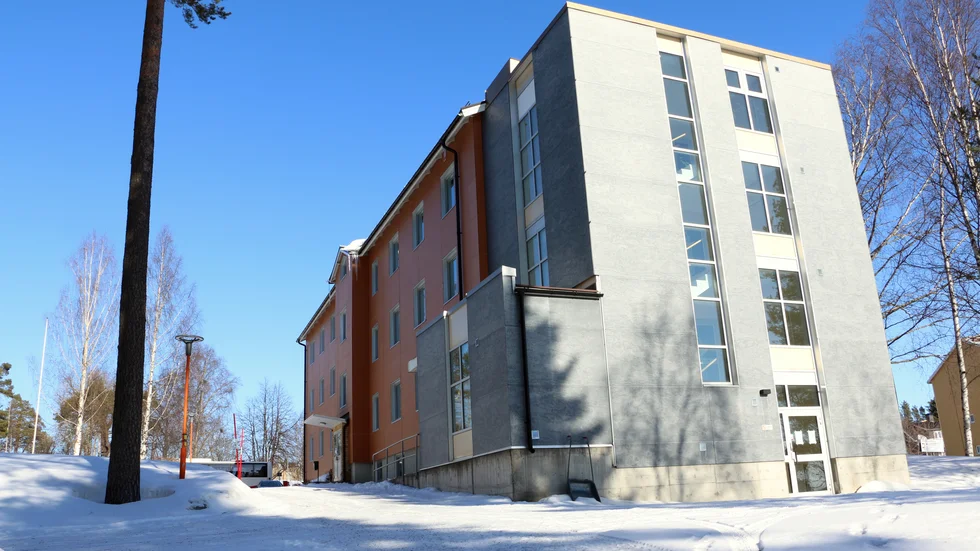 Lågtröskelmottagningen i Piteå har stängt till följd av pandemin. Det är oklart när den kan öppna igen.