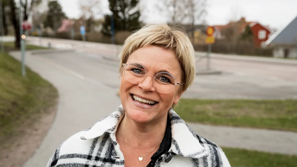 Linda Gustafsson, padelfrälst elevassistent på Uppsävjaskolan.