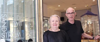 Rikskända guldsmedsparet avvecklar sin butik