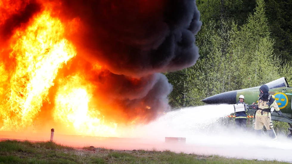 PFAS har tidigare spridits i mark och vatten. Ämnena fanns exempelvis i det brandbekämpningsmedel som används vid övningsfältet vid F21. Nu ska ett 50-tal områden i Norrbotten undersökas.