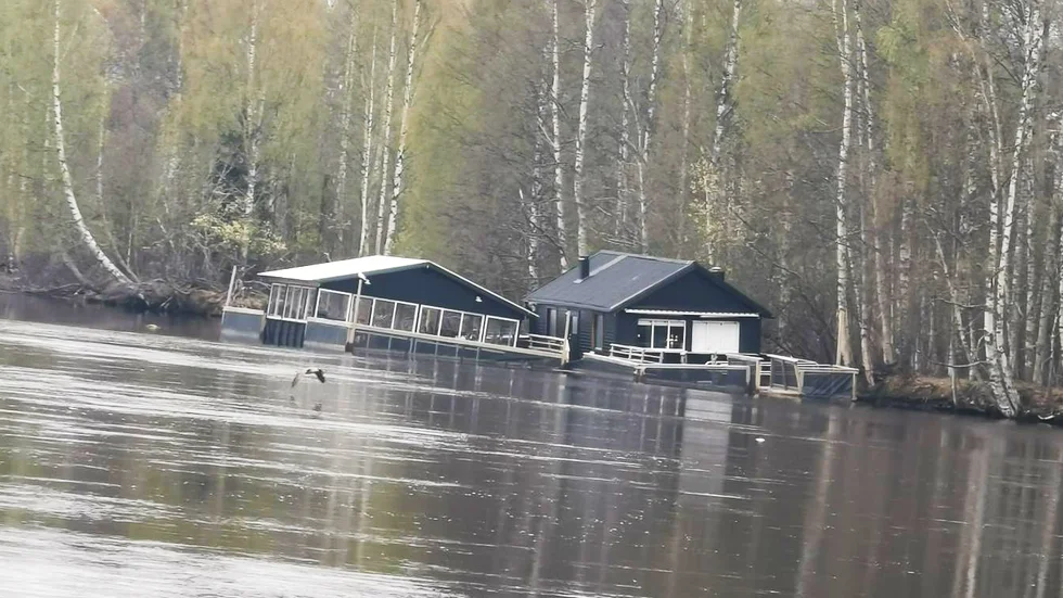 Restaurangflotten började ta in vatten förra veckan.