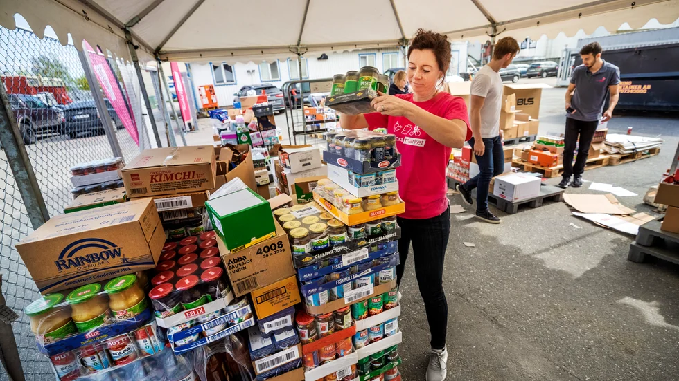 Nyligen öppnade Foodora market i Uppsala. ”Vi erbjuder flera tusen artiklar från blöjor, kyckling, godis till frukostmat. Det finns allt man behöver”, säger Foodoras q-handelschef Sofia Gunnmo som är ansvarig för Uppsalabutiken.