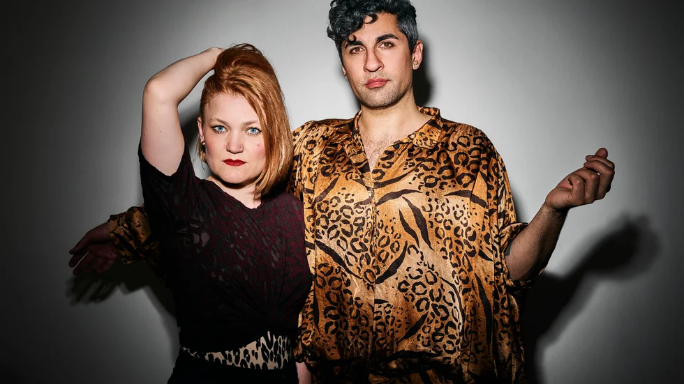 Synthpopduon Villa Monroe består av Uppsalafödda Anna-Karin Westerlund och Foad Arbabi.