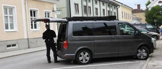 Regionala insatsstyrkan till Söderköping – man greps för hot och grovt vapenbrott