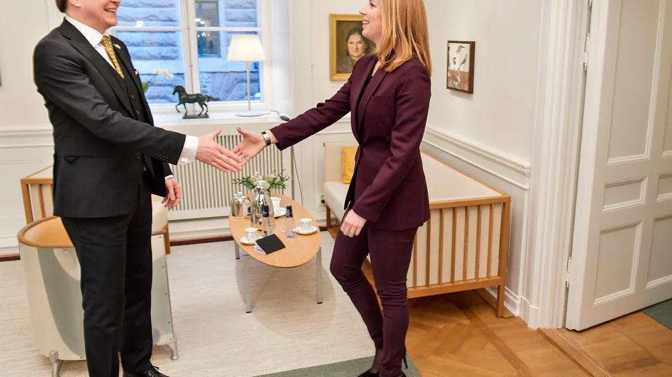 Talman Andreas Norlén tar emot Centerledaren Annie Lööf under talmansrundan efter valet 2018. Hon var en av tre partiledare som då fick uppdraget att sondera för en ny regering. Arkivbild.
