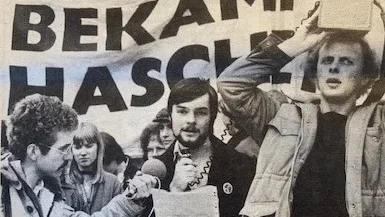 1500 gymnasieelever vid Strömbackskolan demonstrerade mot narkotika. "Hasch förändrar personligheten. Hasch är fördummande", sa Magnus Söderberg i sin appell på Rådhustorget i Piteå.
