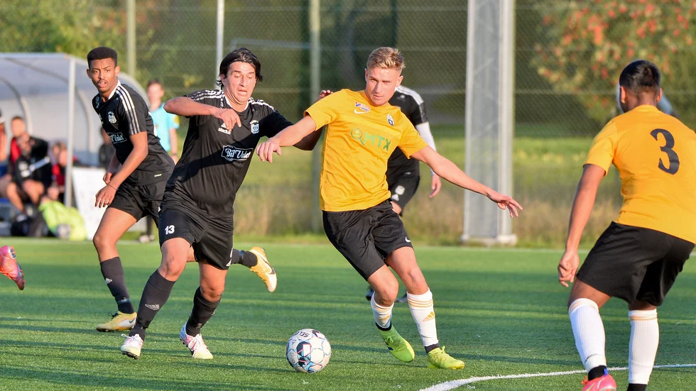 Det hjälpte inte att tränaren Karwan Zarifnejad var med i matchen mot Procyon.