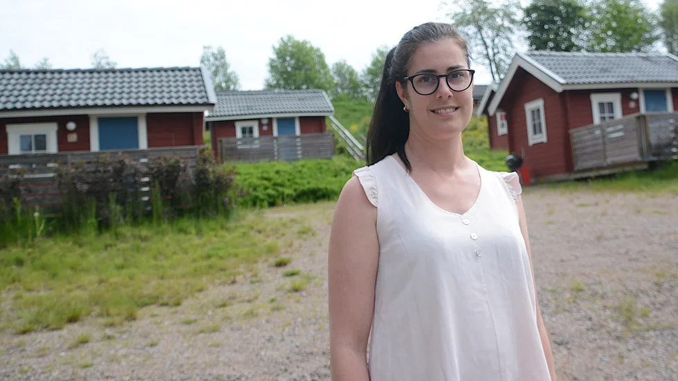 Vimmerby campings restaurang kommer att hålla öppet hela sommaren men ägarna räknar inte med någon vinst. "Det här gör vi bara för att ha den servicen för våra gäster", säger delägaren Elisabeth Wolmeryd.