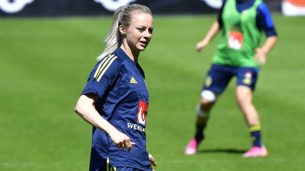 Amanda Ilestedt under en av veckans landslagsträningar i Kalmar, inför torsdagens match mot Norge.