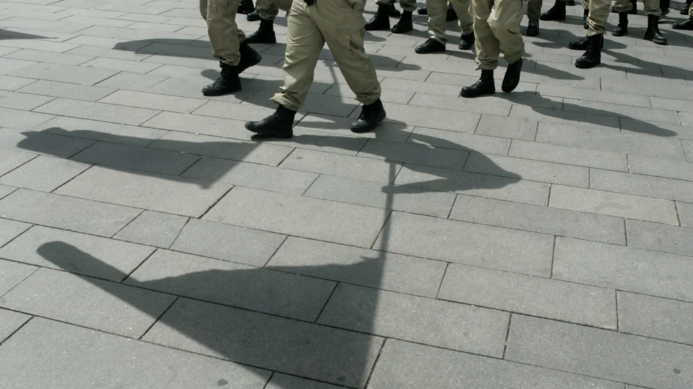 Rasism manifesteras på detta sätt – men inte bara.