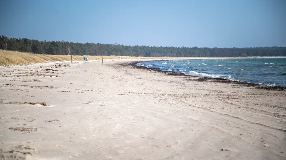 Mark- och miljööverdomstolen säger nej till tre nya fritidshus i närheten av Sudersand. De går därmed emot både regionen, länsstyrelsen och mark- och miljödomstolen.