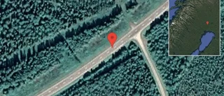 Singelolycka på väg 98 - helt stopp i ett körfält