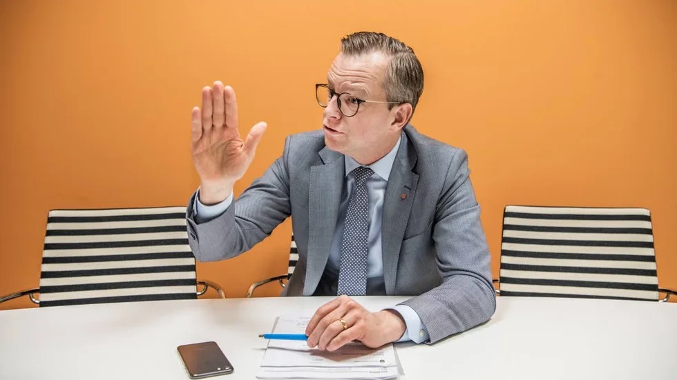 Mikael Damberg är nog inte så snabb med att räcka upp handen nästa gång det frågas om någon har lust att bli partiledare.