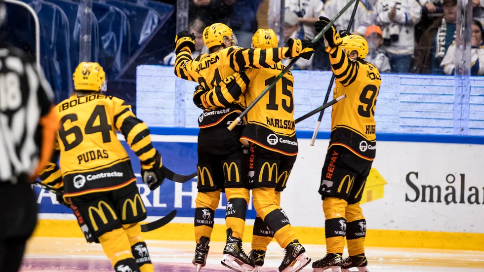Linus Karlsson blev matchvinnare efter att ha gjort mål i powerplay – samma numerära överläge som Leksand kvitterade i.