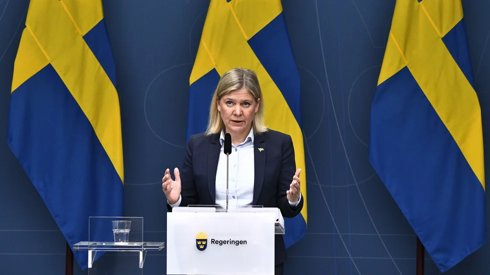 Besked om slopade restriktioner väntas på dagens pressträff.