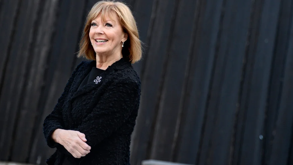 Om spelningen. "Det blir en konsert med både nya och gamla låtar, sen lite covers av bland andra Olle Adolpson och Cornelis Vreeswijk", säger Lill Lindfors.