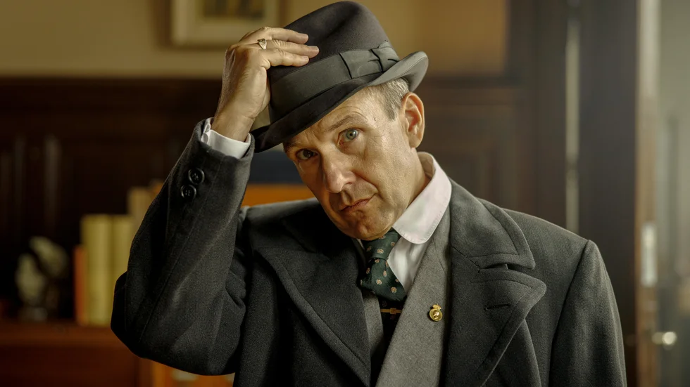 Bengt Braskered spelar hovmarskalk Eric Lidner i tv-serien "En kunglig affär – berättelsen om Kurt Haijby" som går i fyra delar under mellandagarna i SVT. Han har också skrivit manus och kommit med idén till serien. 