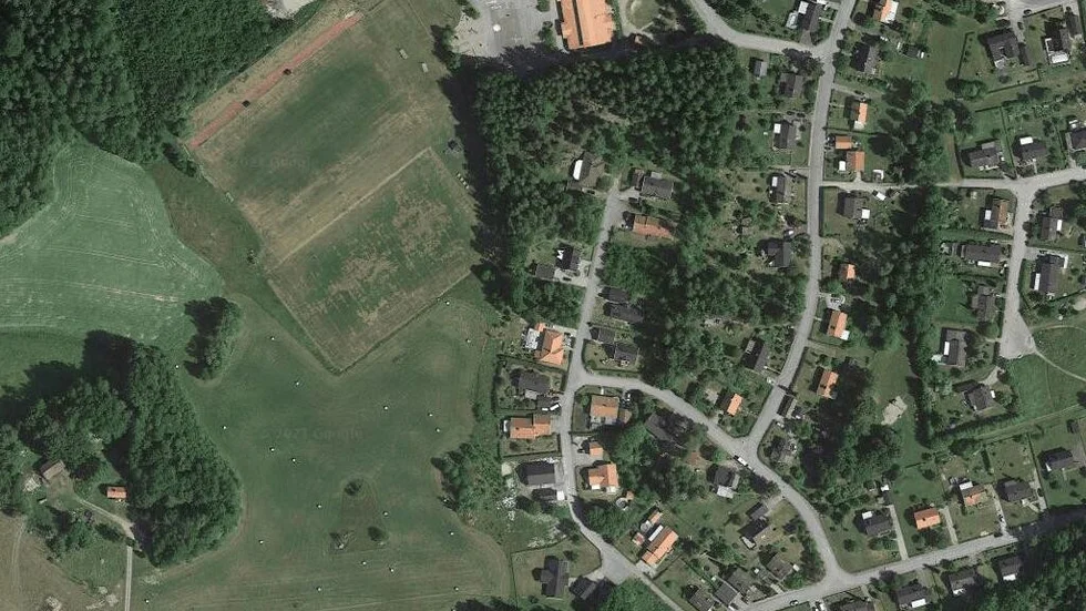 Området kring Skogsdungevägen 25