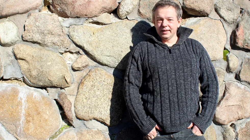 "Från att jag hade räknat med att täcka allt själv, men det är så många som vill hjälpa till, så allt har löst sig", säger Kenny Fransson som är överväldigad av all positiv respons från människor som vill hjälpa till. 