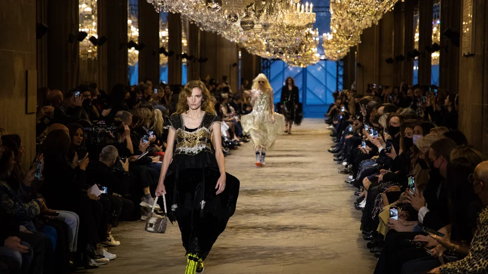 Louis Vuitton är ett av många lyxmärken som inte har påverkats av den stigande inflationen. Arkivbild.