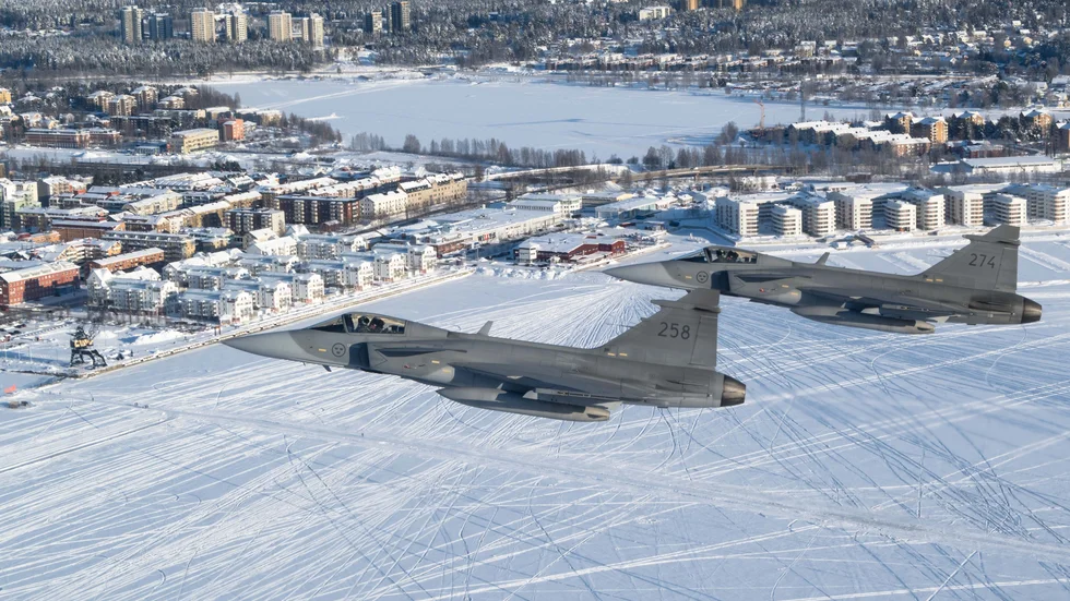 Jas 39 Gripen ovanför Luleå. Bilden är tagen vid ett tidigare tillfälle.
