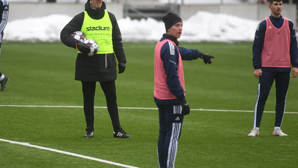 Rikard Norling hoppas kunna göra klart med Alexander Fransson, närmast i bild.