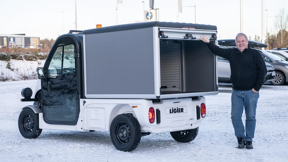 Ligier professionals smidiga lastbilar drivs till 100 procent av el, och kan lasta upp till 700 kg.
