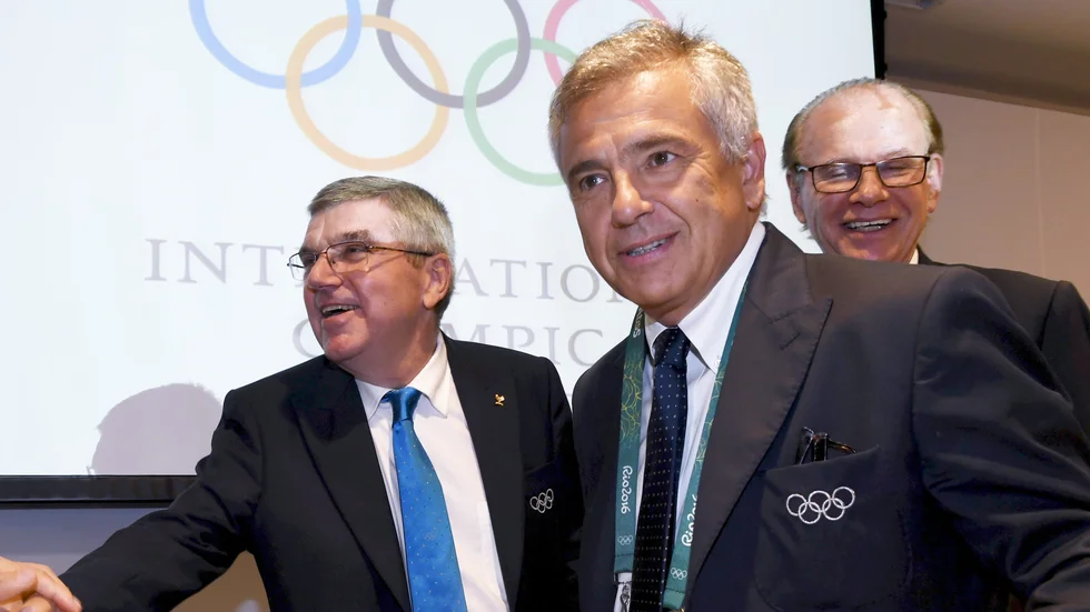 IOK:s ordförande Thomas Bach och Juan Antonio Samaranch, som kanske vill ta över. Arkivbild.