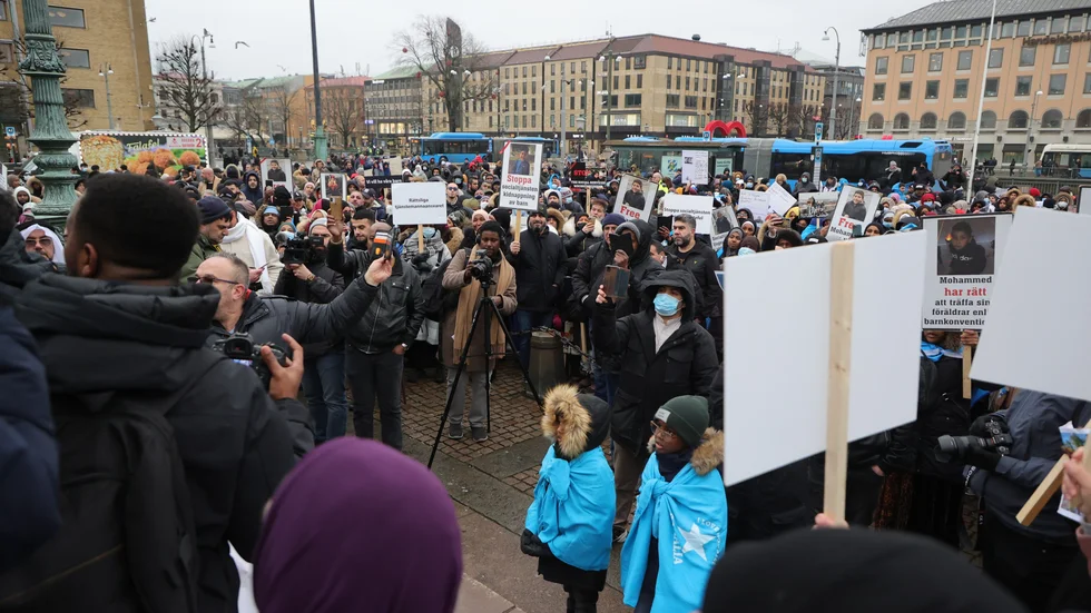 Christine Gilljam (S) tycker inte att Ben Alaya har rätt i sina uttalanden om demonstrationer mot socialtjänsten.